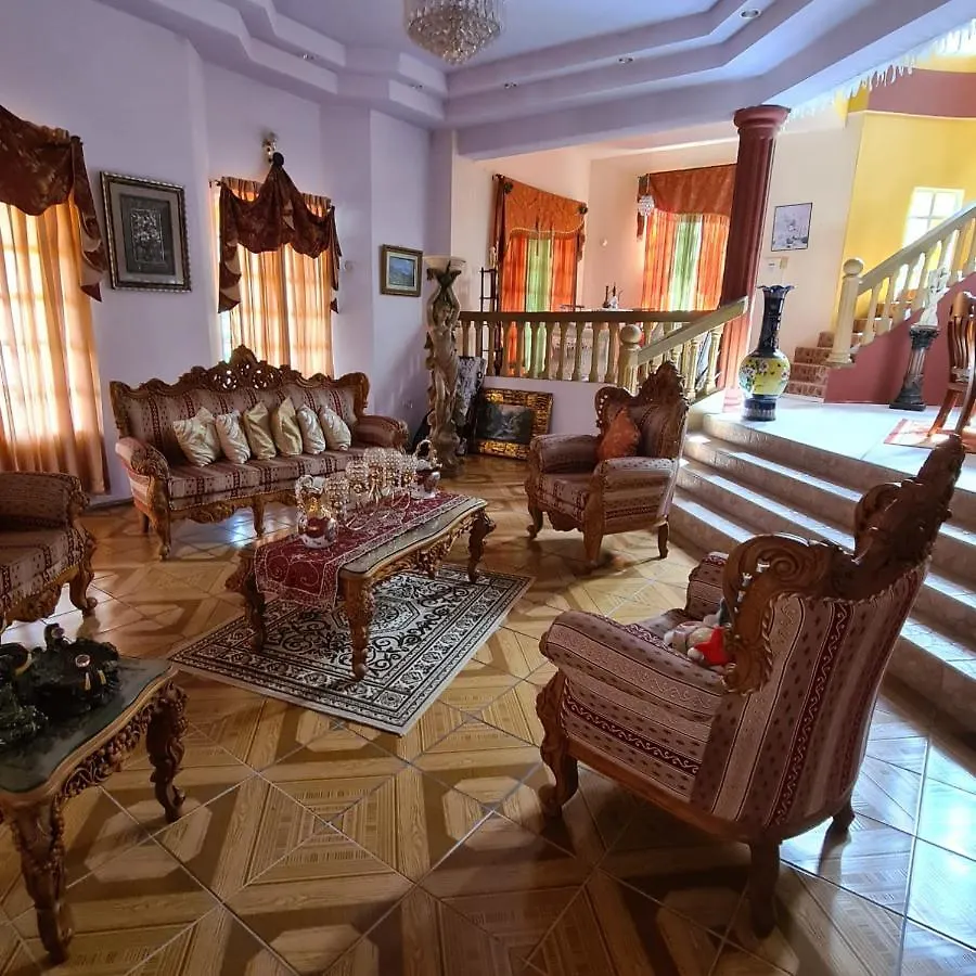 Mountain Palace Saint Joseph 0*,